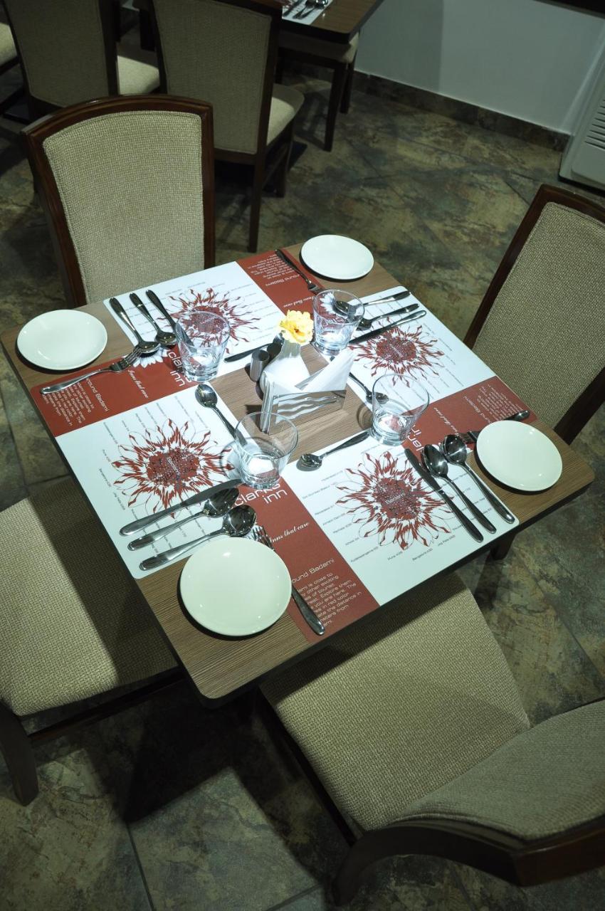 Grand Clarks Inn Badami Εξωτερικό φωτογραφία