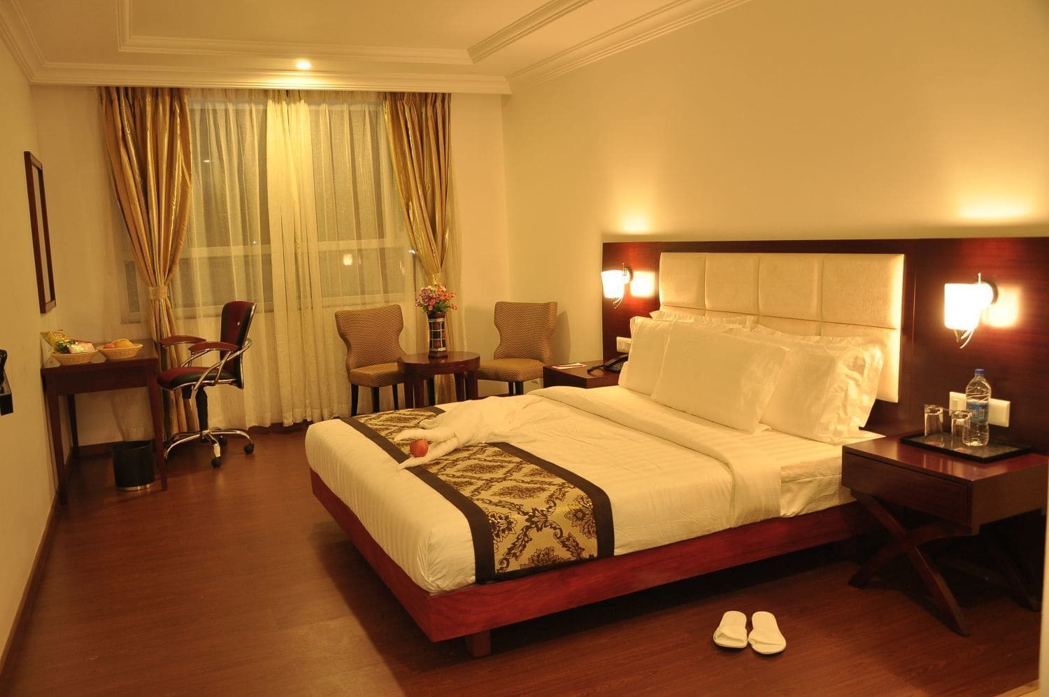 Grand Clarks Inn Badami Εξωτερικό φωτογραφία