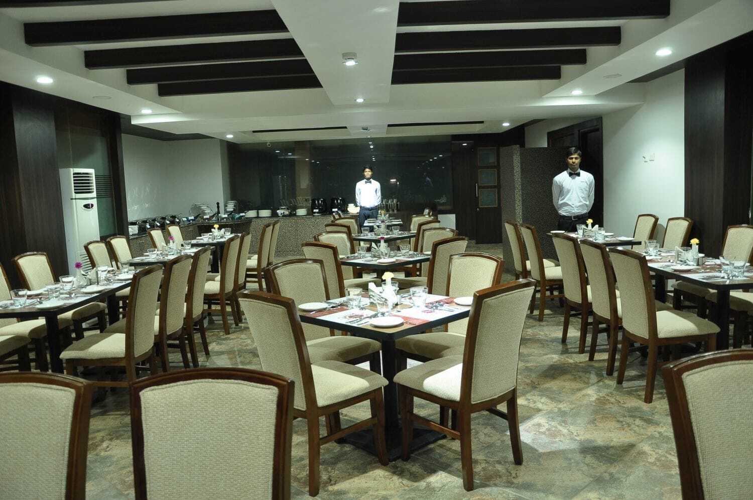 Grand Clarks Inn Badami Εξωτερικό φωτογραφία